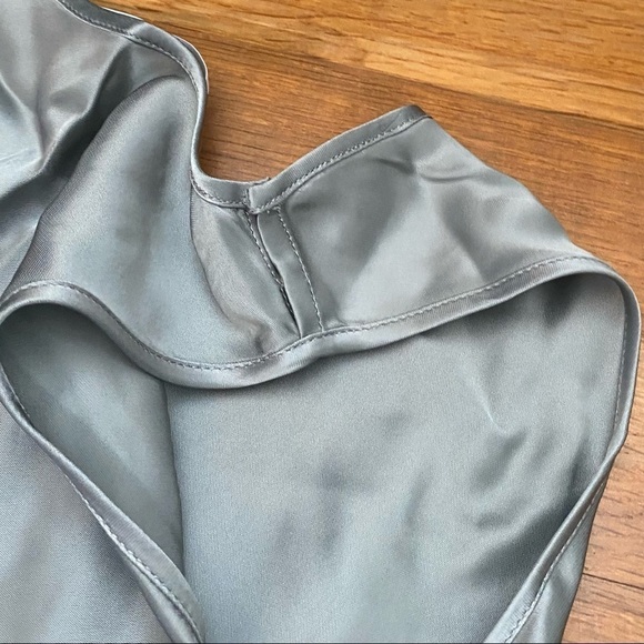 Helmut Lang NEW Back Twist Satin Sleeveless Blouse in Pebble Gray S - Picture 6 of 8